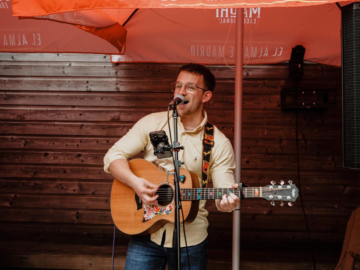 Ryan Matthew, singer in Perth
