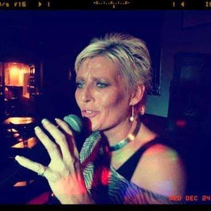 Blonde & Blonder Entertainment, singer in Perth, photo 2