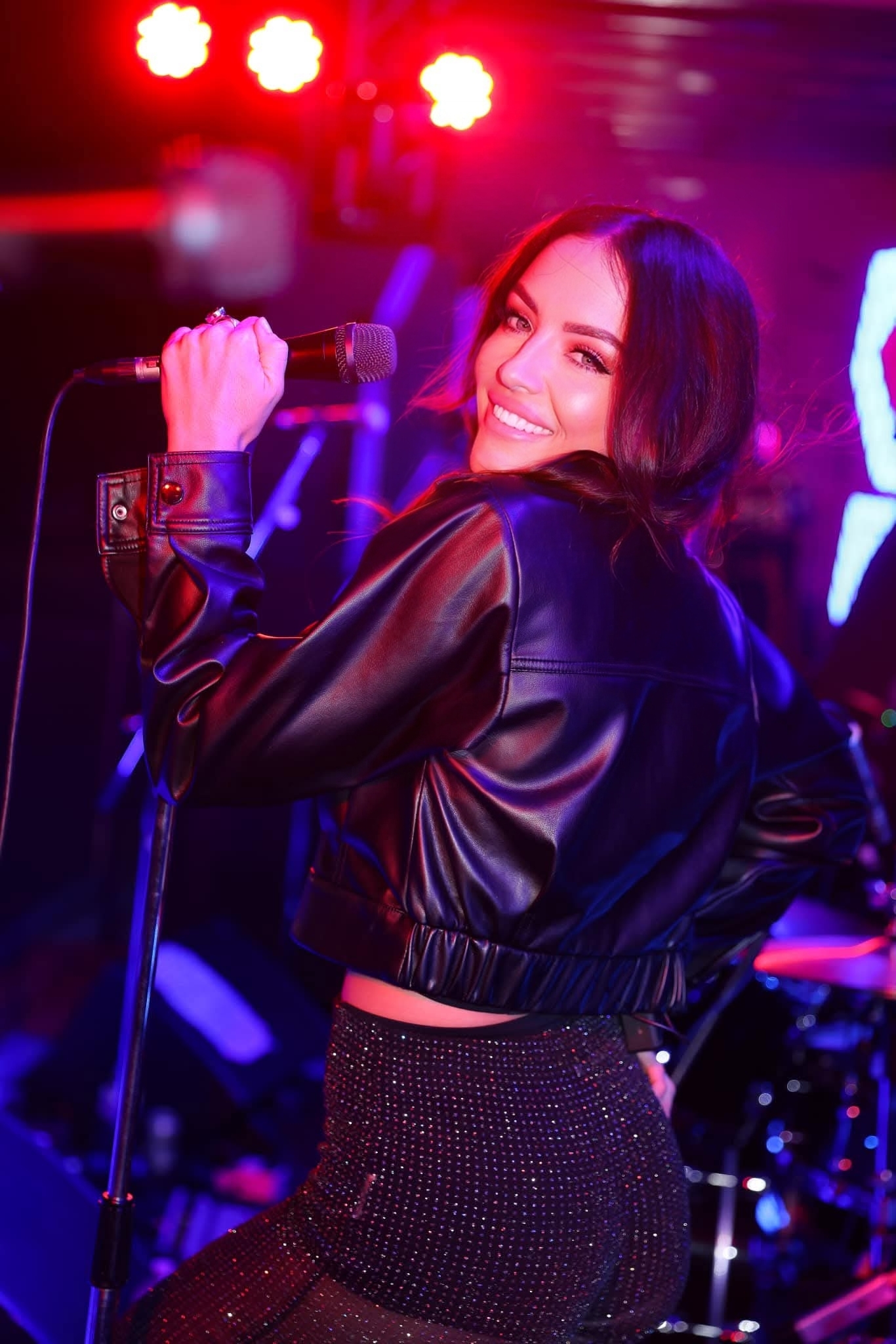 Carly, singer in Perth