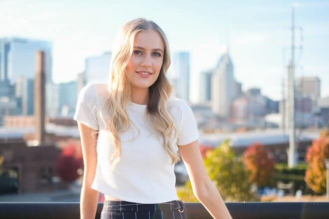 Emily J, singer in Perth