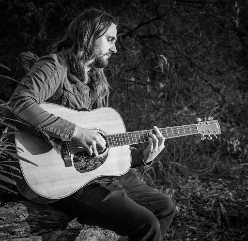 Robert Hinton, singer in Perth, photo 3