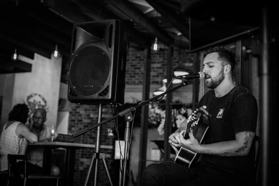Danny Bau, singer-songwriter in Perth, photo 3