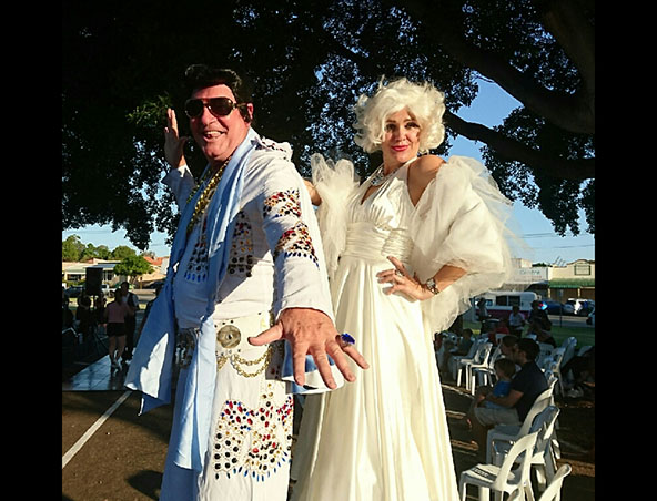 Elvis And Marilyn, stilt walker in Perth, photo 3