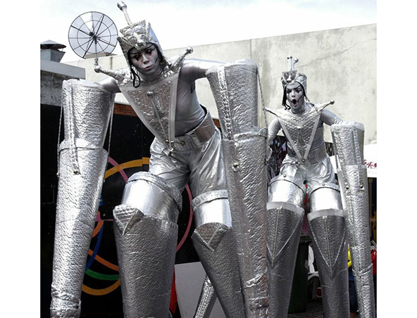Martians, stilt walker in Perth