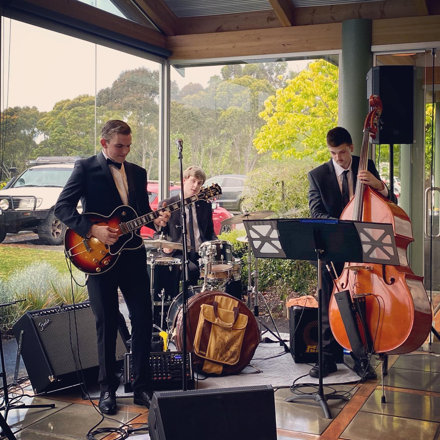Evan Ayres & The Swing Kings, swing band in Perth, photo 3