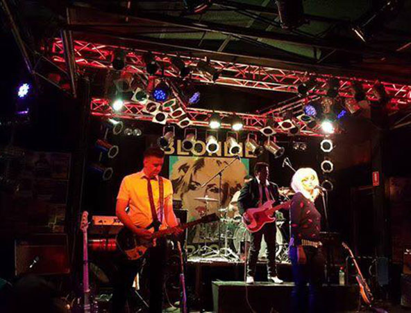 Blondie Tribute Band, live in Perth, photo 3