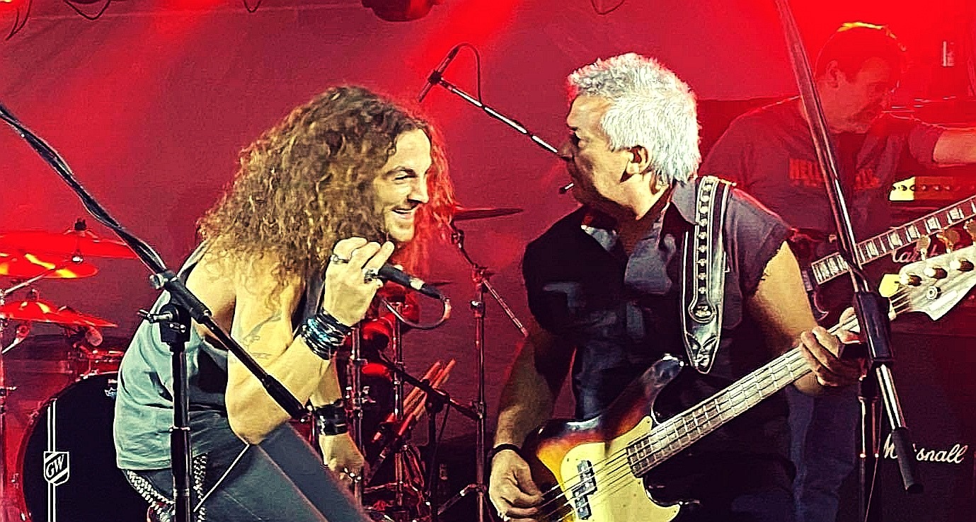 Hells Bells, tribute band in Perth, photo 3