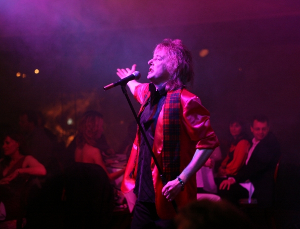 John, tribute show in Perth, photo 2
