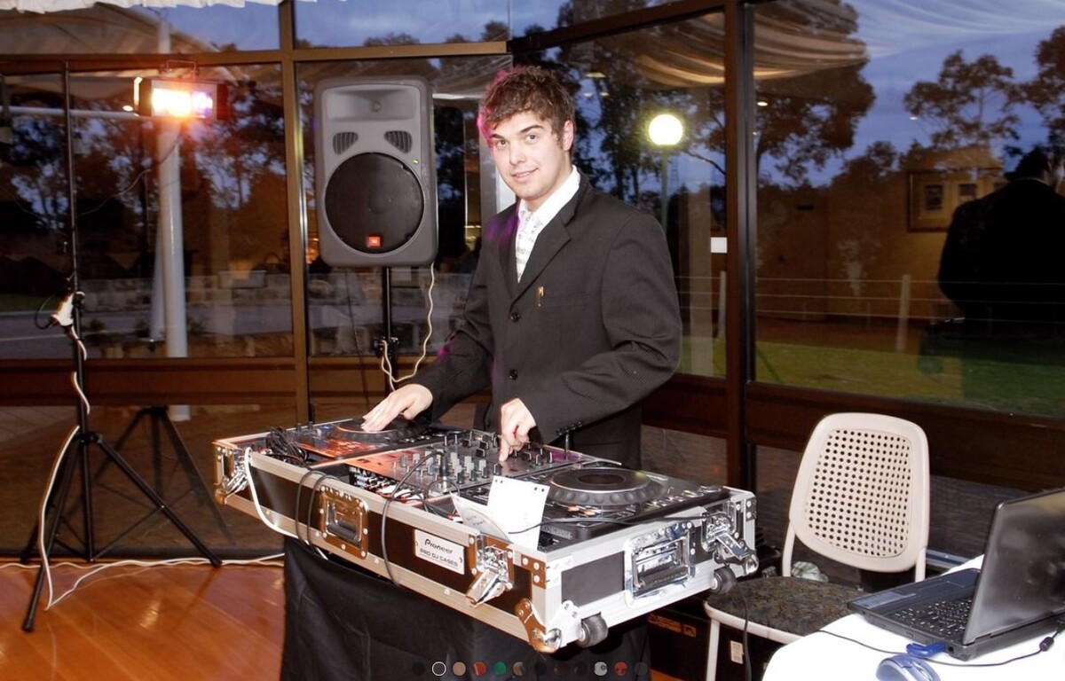 Dial Da DJ, wedding band in Perth, photo 2