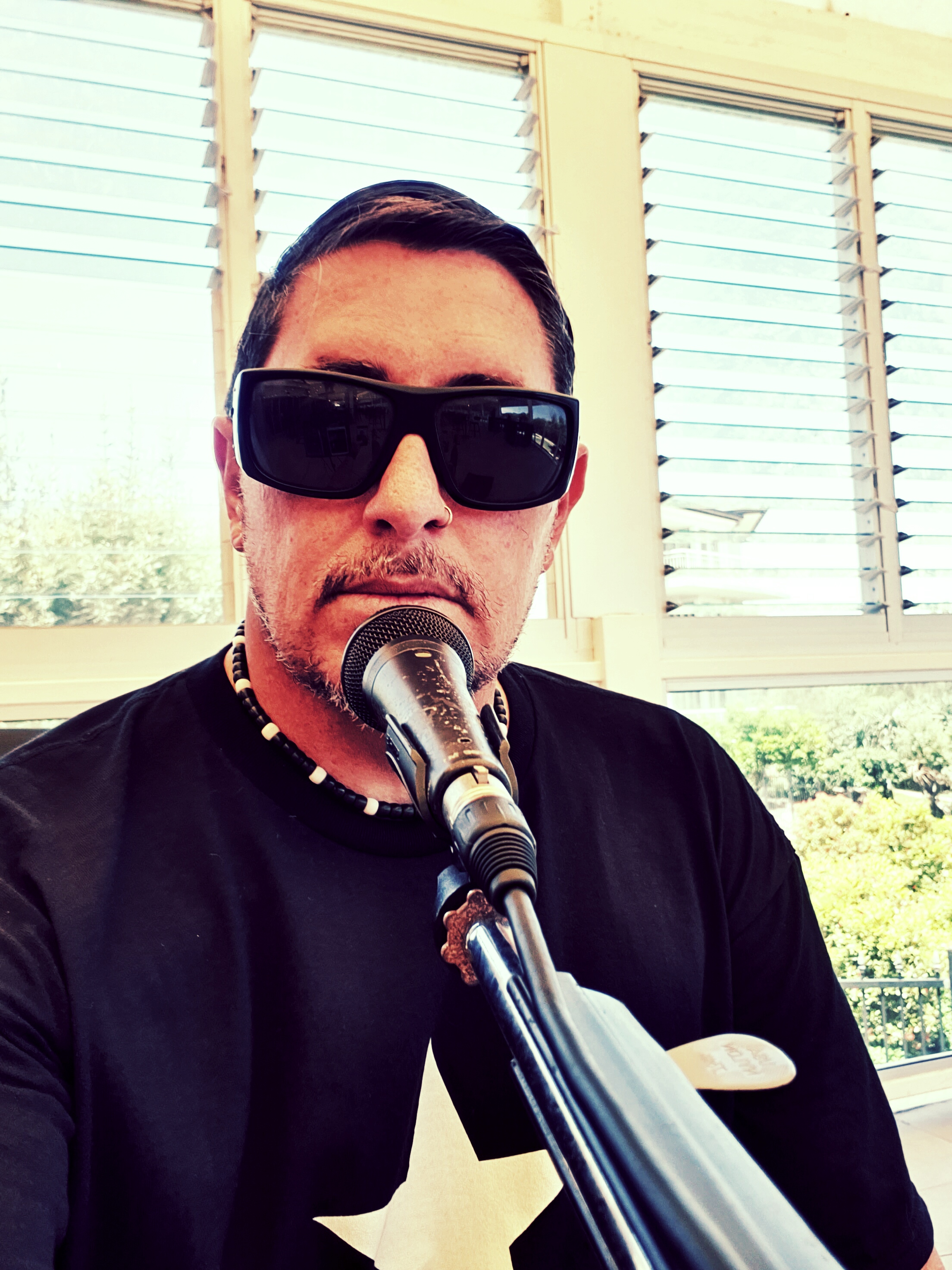 Lachie Thomas, singer in Pottsville