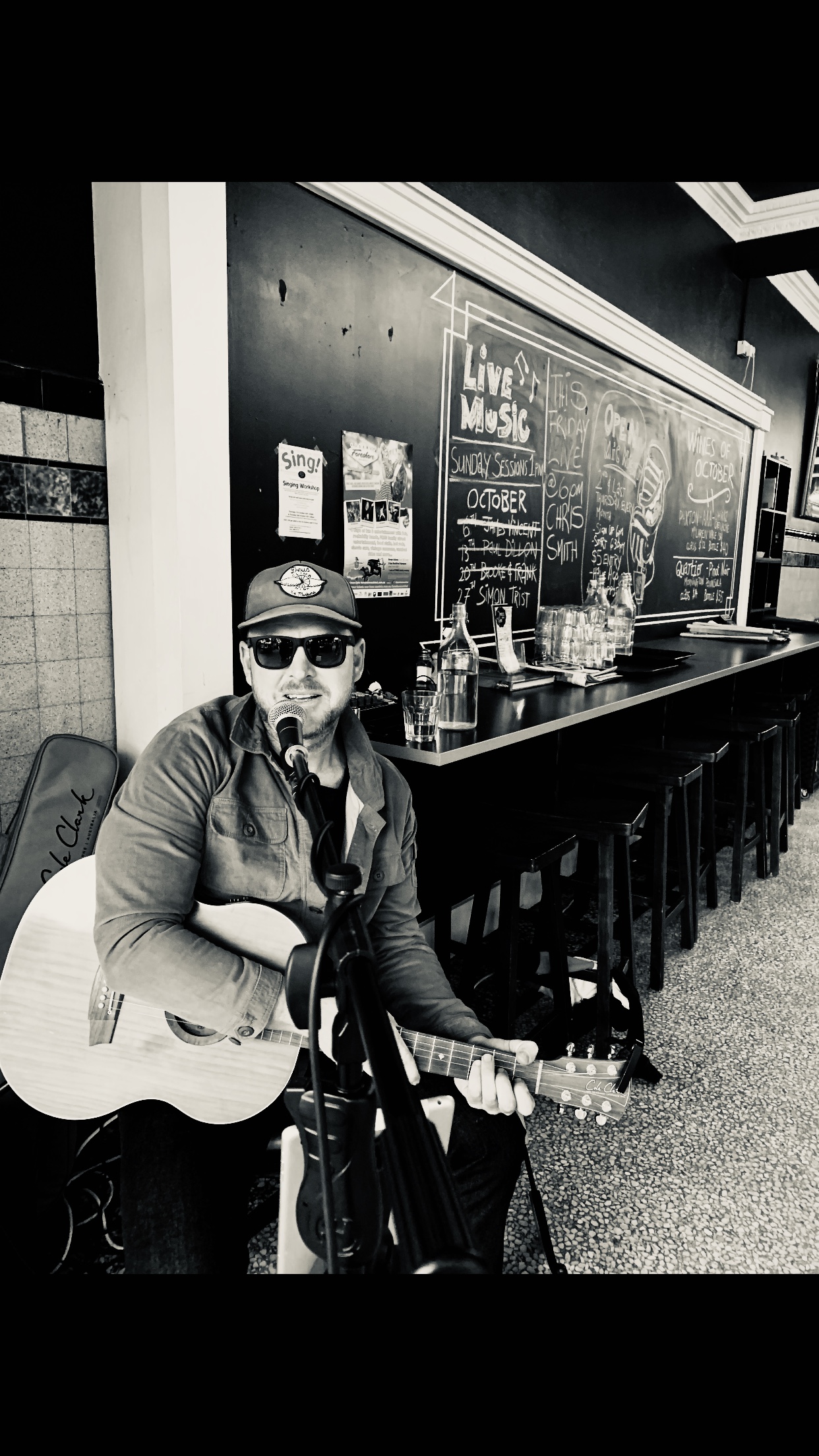 Chris Smith, singer-songwriter in Red Hill