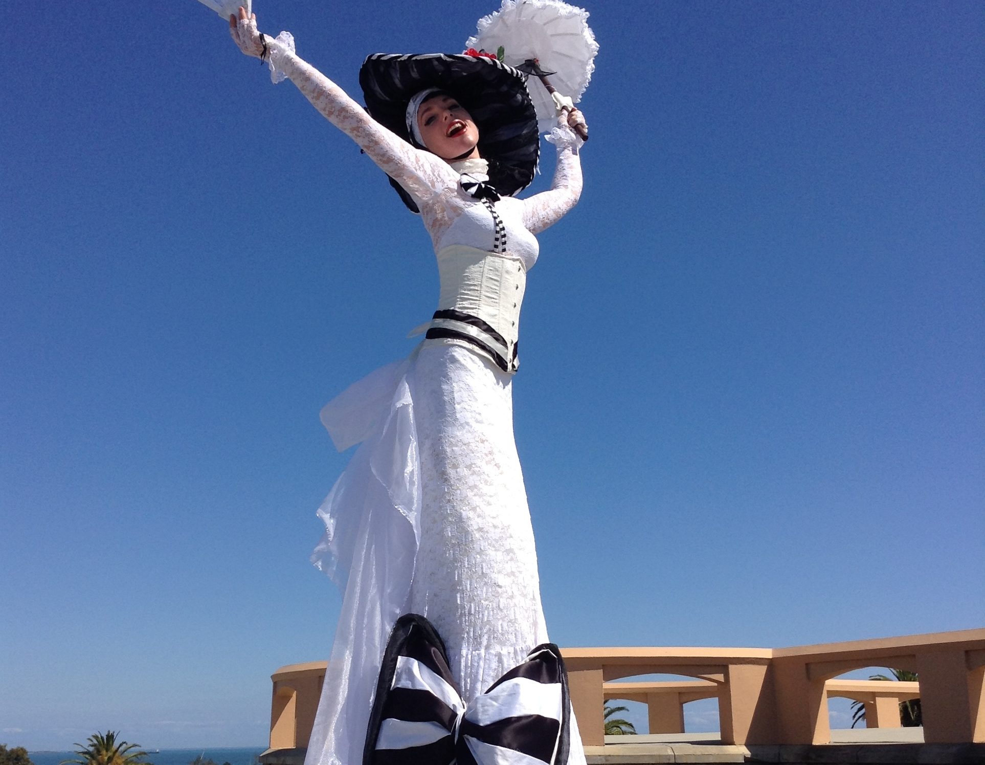 Red Top Creations, stilt walker in Perth