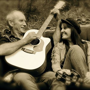 Bowen & Clare, musical duo in Richmond, photo 2