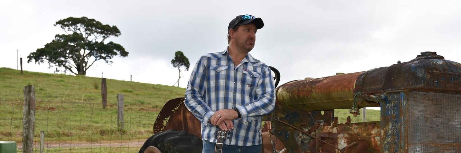 Dammo D, country singer in Rockhampton