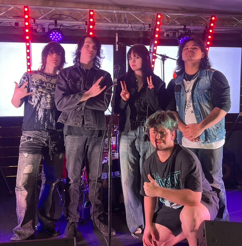 Hollow, cover band in Shepparton, photo 3