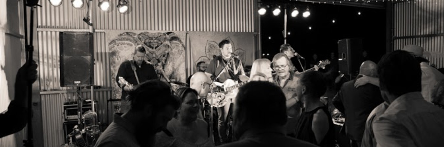 WTF, cover band in Shepparton, photo 3