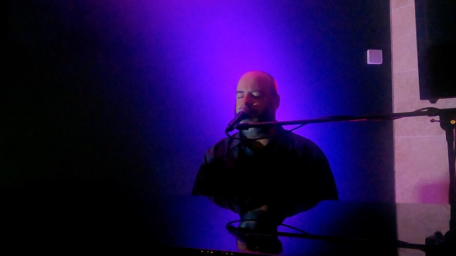 Justin Stock, pianist and singer solo in Shoalhaven Heads, photo 3