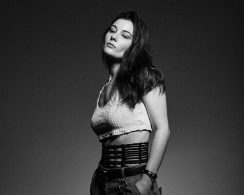 Bella Ferraro, singer