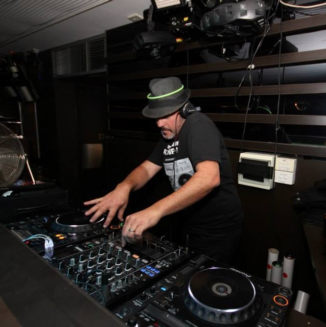 DJ Darren, live in South West