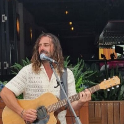 Luke Armstrong, singer in Sunset Strip, photo 2