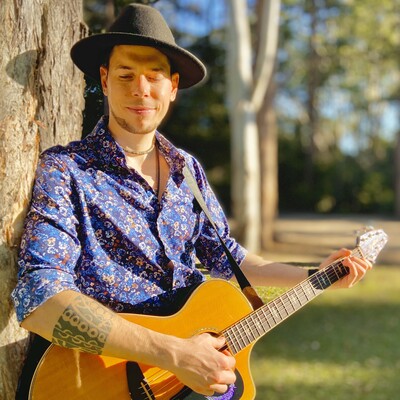 Esteban, musical soloist in Sunshine Coast, photo 2