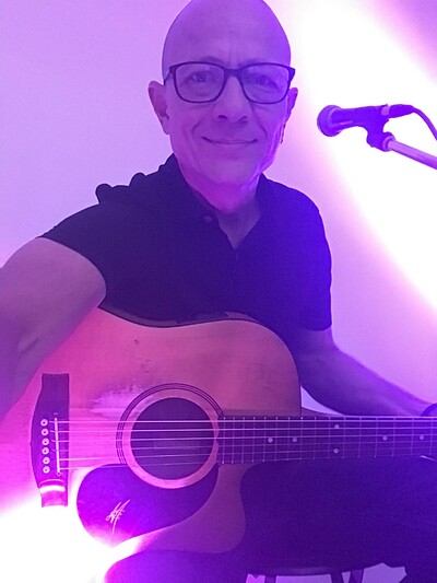 Marty Sima, singer in Sunshine Coast, photo 2