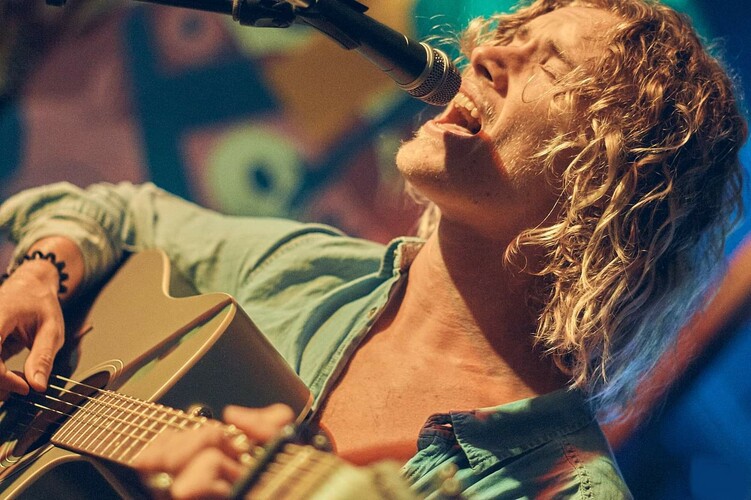 Ryan Tracey, singer in Sunshine Coast, photo 3