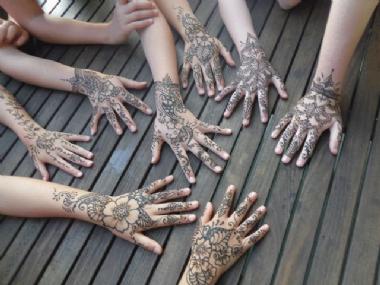 Divine Henna, body painting in Sunshine Coast