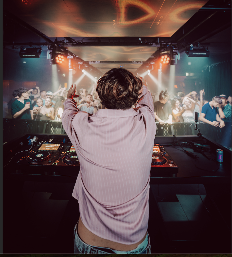 Jbarts, dj in Sunshine Coast