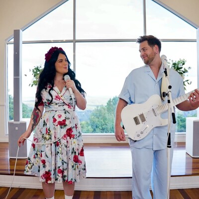 Chris Ah Gee & JaZZella, musical duo in Sunshine Coast, photo 2
