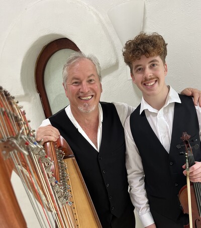 Sunny Strings, musical duo in Sunshine Coast, photo 2