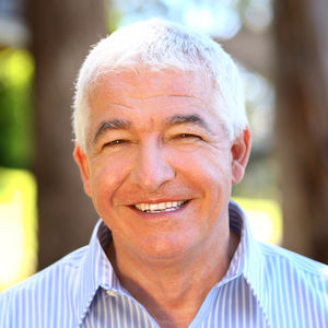 Professor Allan Pease, motivational speaker in Sunshine Coast, photo 2