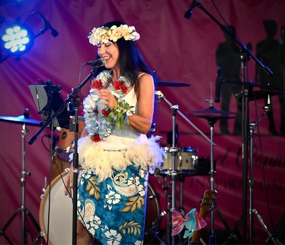 Atete's Hawaiian and Polynesian Shows, polynesian dancer in Sunshine Coast, photo 3
