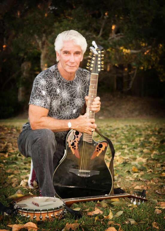 Doug Irving, wedding band in Sunshine Coast, photo 2
