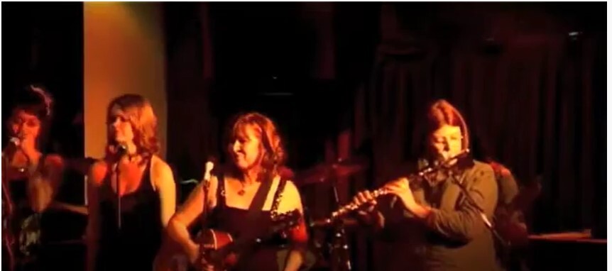 Kerrie Garside Acoustic Weddings, wedding band in Sunshine Coast