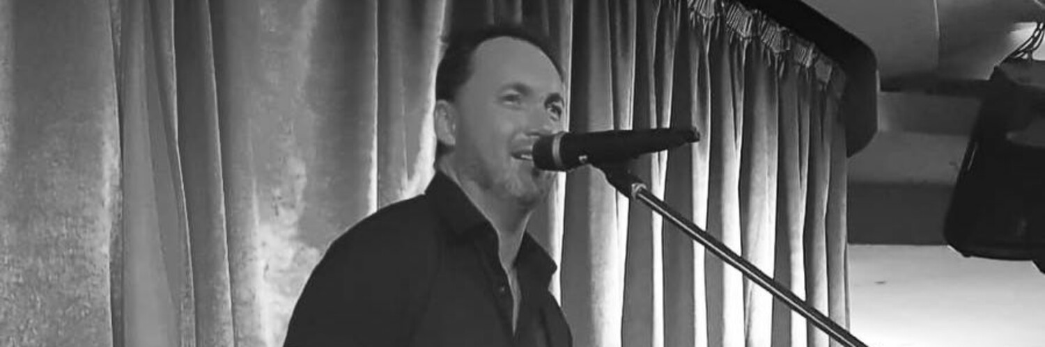 Johnny Spitz Entertainment, wedding singer in Sunshine Coast, photo 3