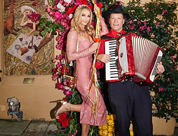 Sydney Piano Accordion Player A, live in Sydney, photo 2