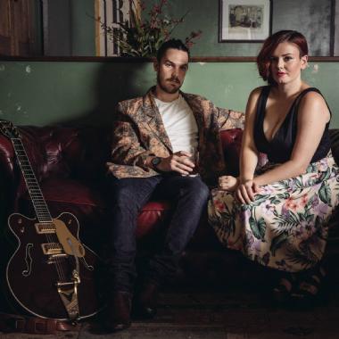 Blain & Courtney, acoustic guitar and singer duo in Sydney, photo 2
