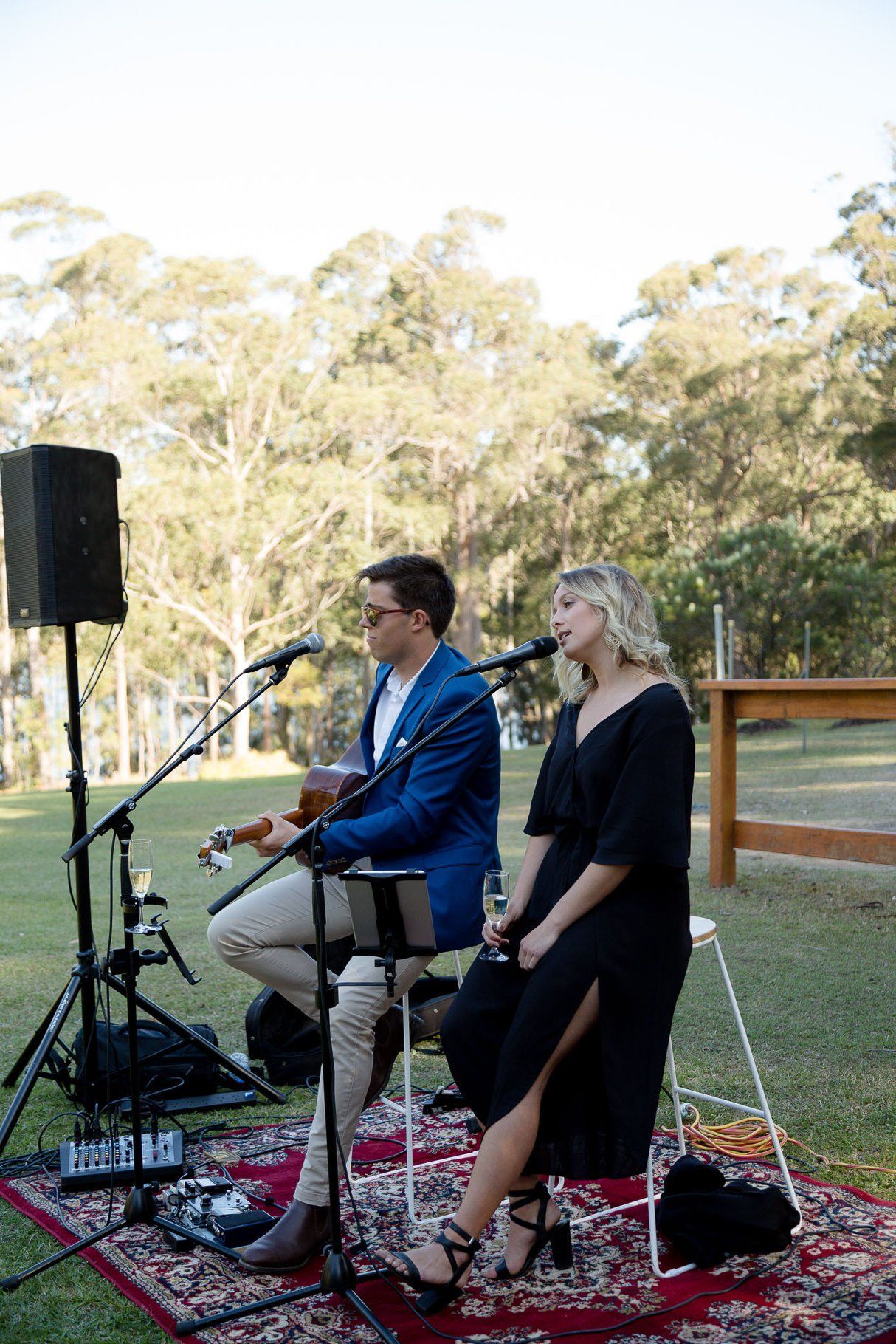 Jaz and Jesse, acoustic guitar and singer duo in Sydney, photo 2