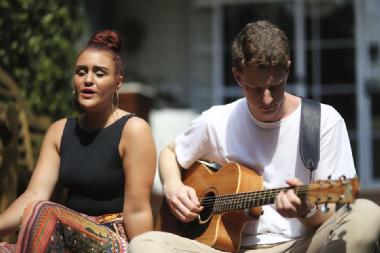 Mary Cowell Duo, acoustic guitar and singer duo in Sydney, photo 2