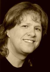 Dieter Kleemann, acoustic guitarist in Sydney, photo 3