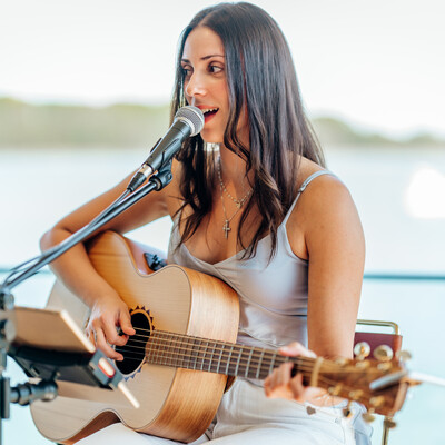 Alyssa Cavaleri, singer in Sydney, photo 2