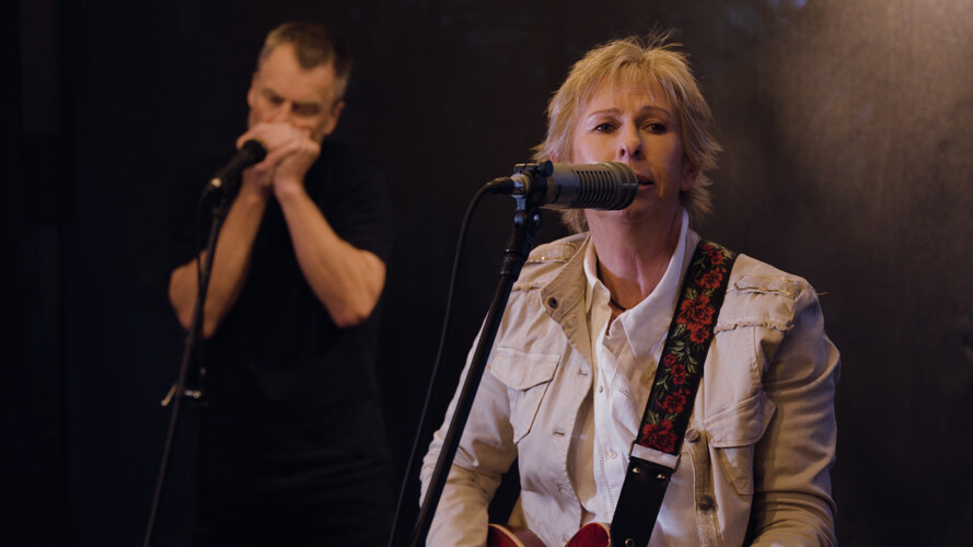 Bev Whittles, singer in Sydney, photo 3