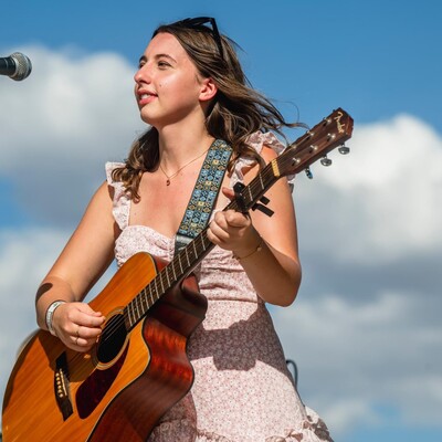 cate guirguis, singer-songwriter in Sydney, photo 2