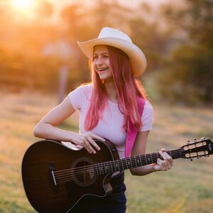 Coral Renee, singer-songwriter in Sydney, photo 2