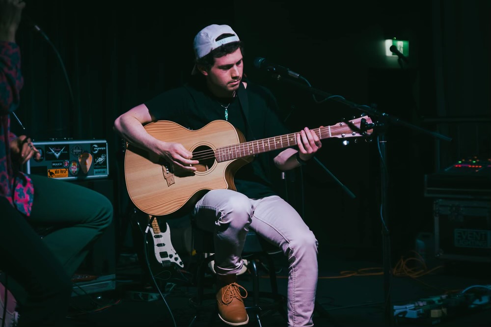 Dan, singer in Sydney