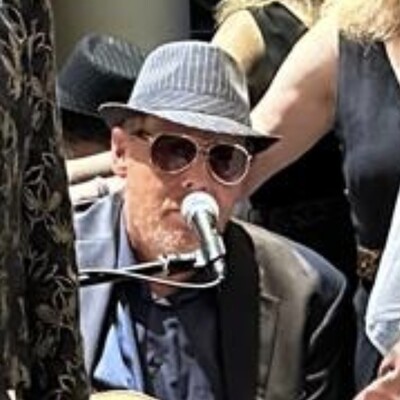 Dave Mason, folk singer in Sydney, photo 2