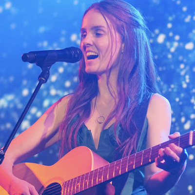 Grace Fuller, musical soloist in Sydney, photo 2