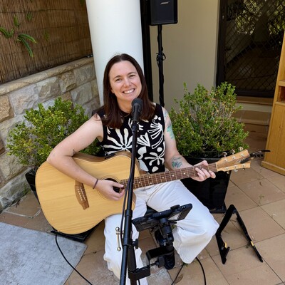 Lydia Smithers, singer in Sydney, photo 2