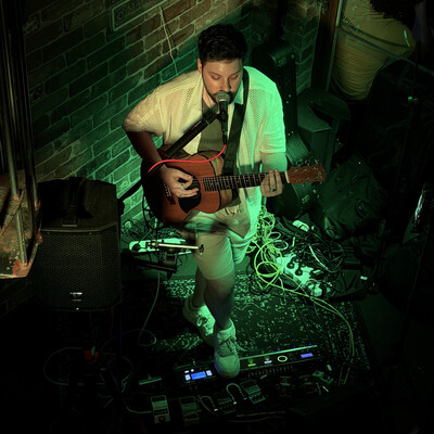 Matt Gold, musical soloist in Sydney, photo 2